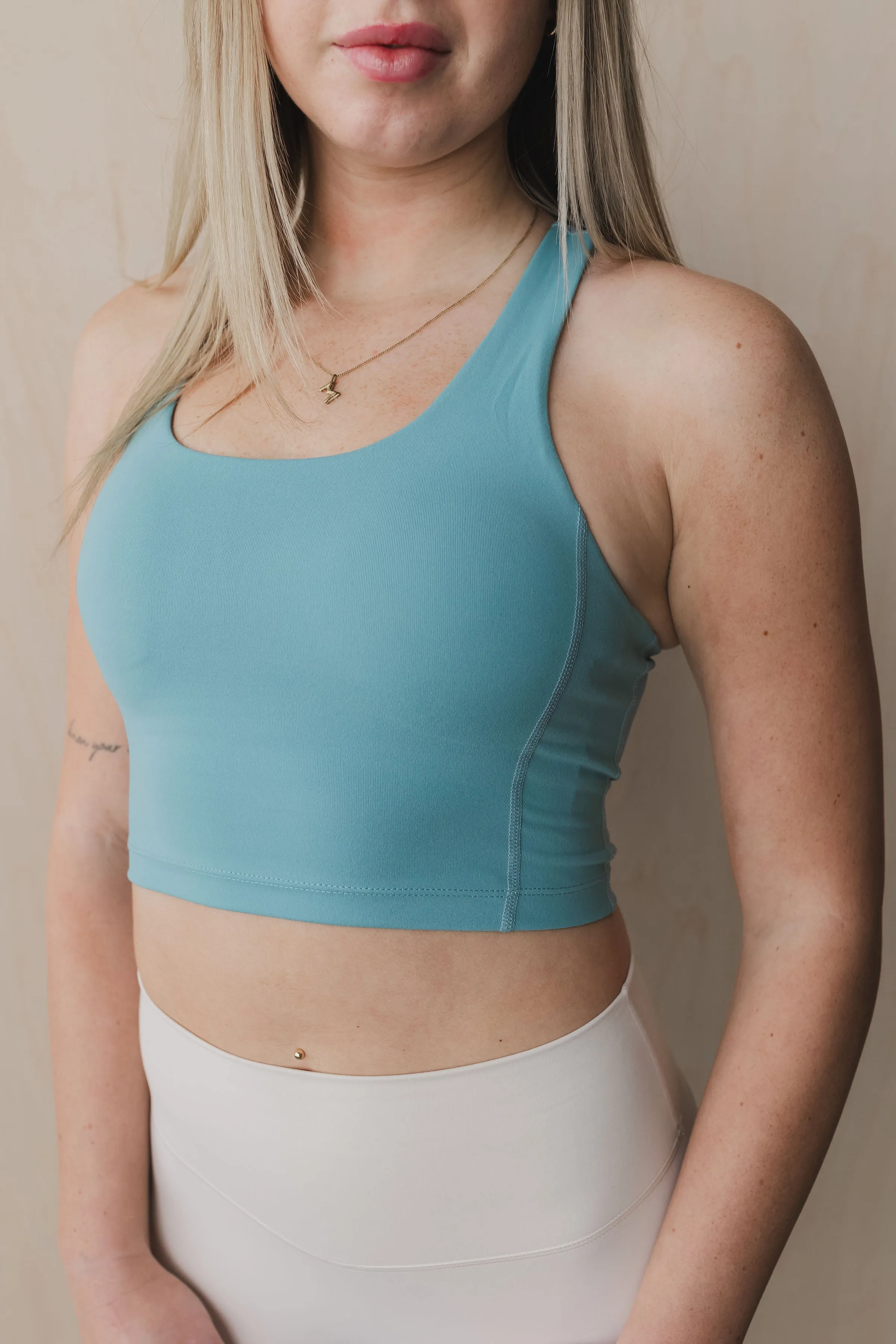 Ava Crop