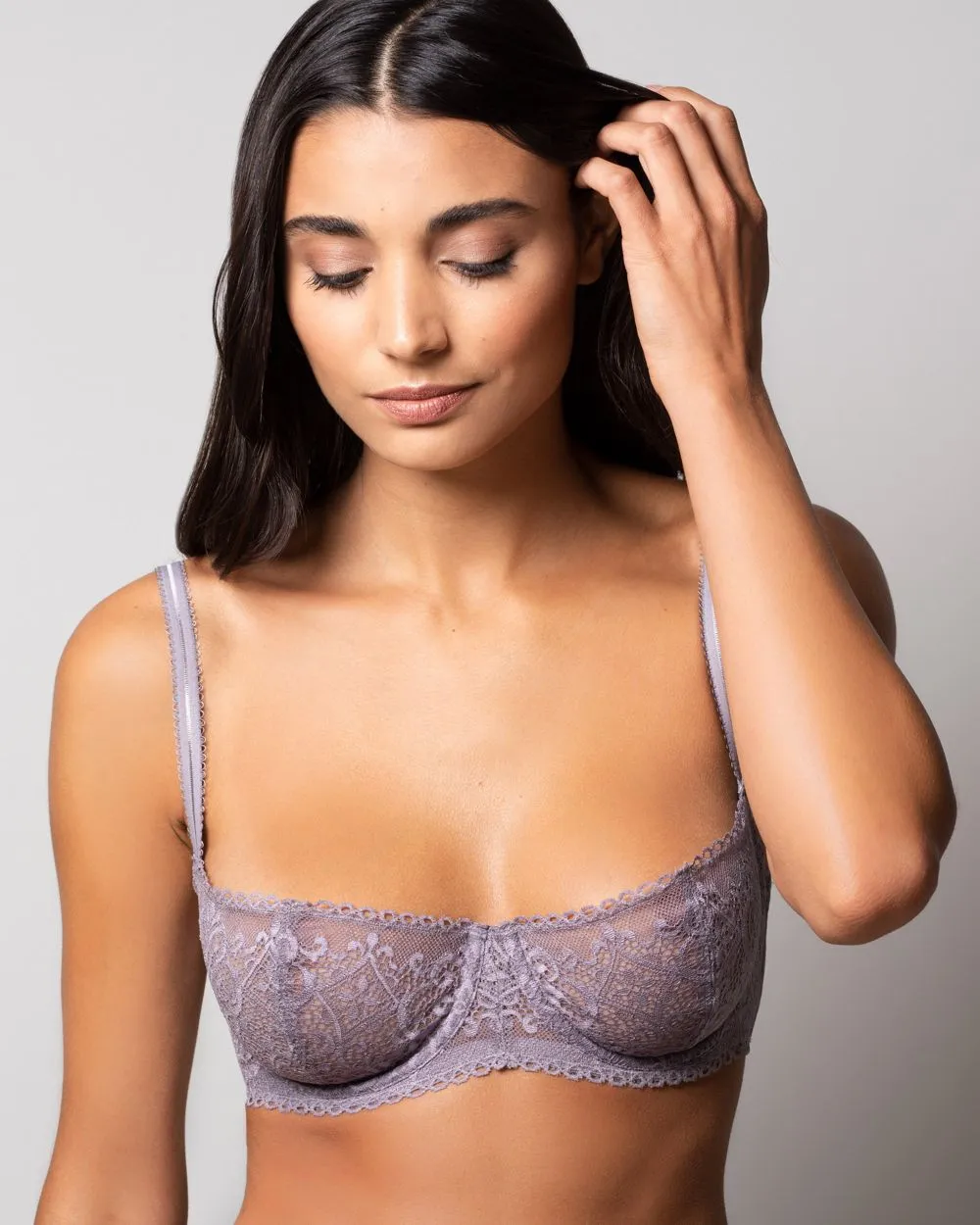 Elena Demi Bra