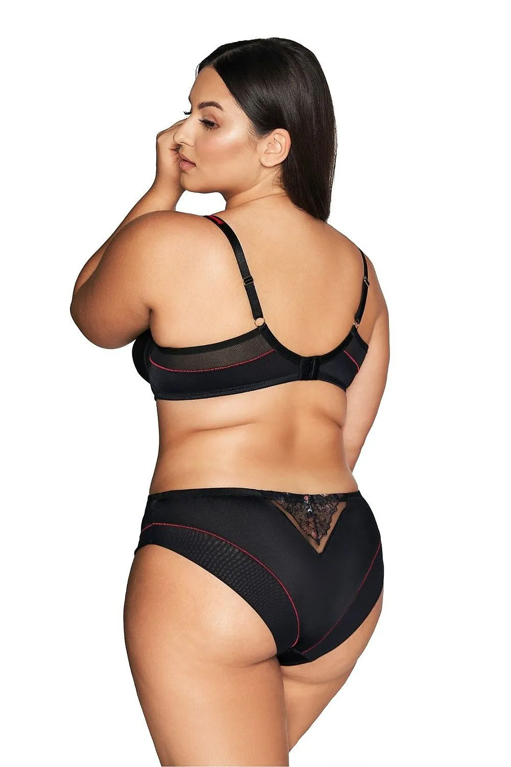 Semi-soft Ava